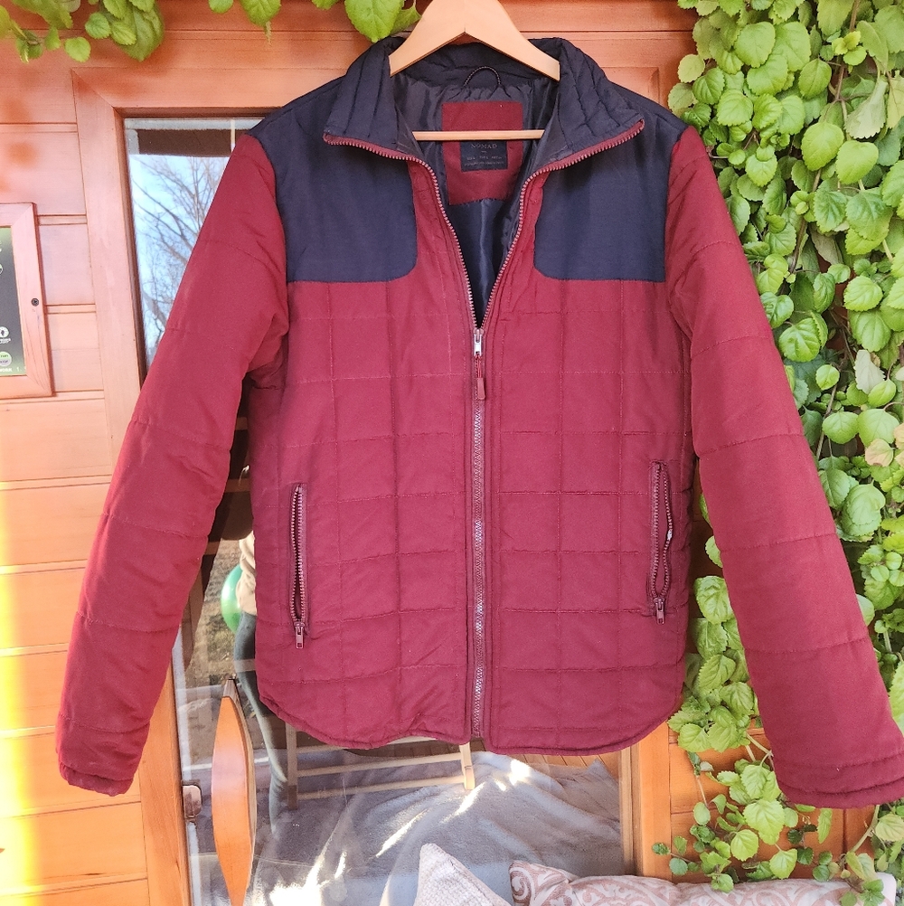 Nomad Quilted Puffer Jacket Burgundy & Navy Colorblock Zip Up Large